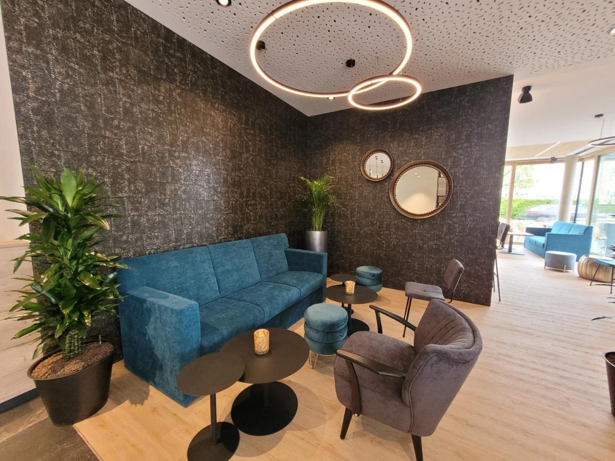 Hotel Vivo Schierling Ngoại thất bức ảnh