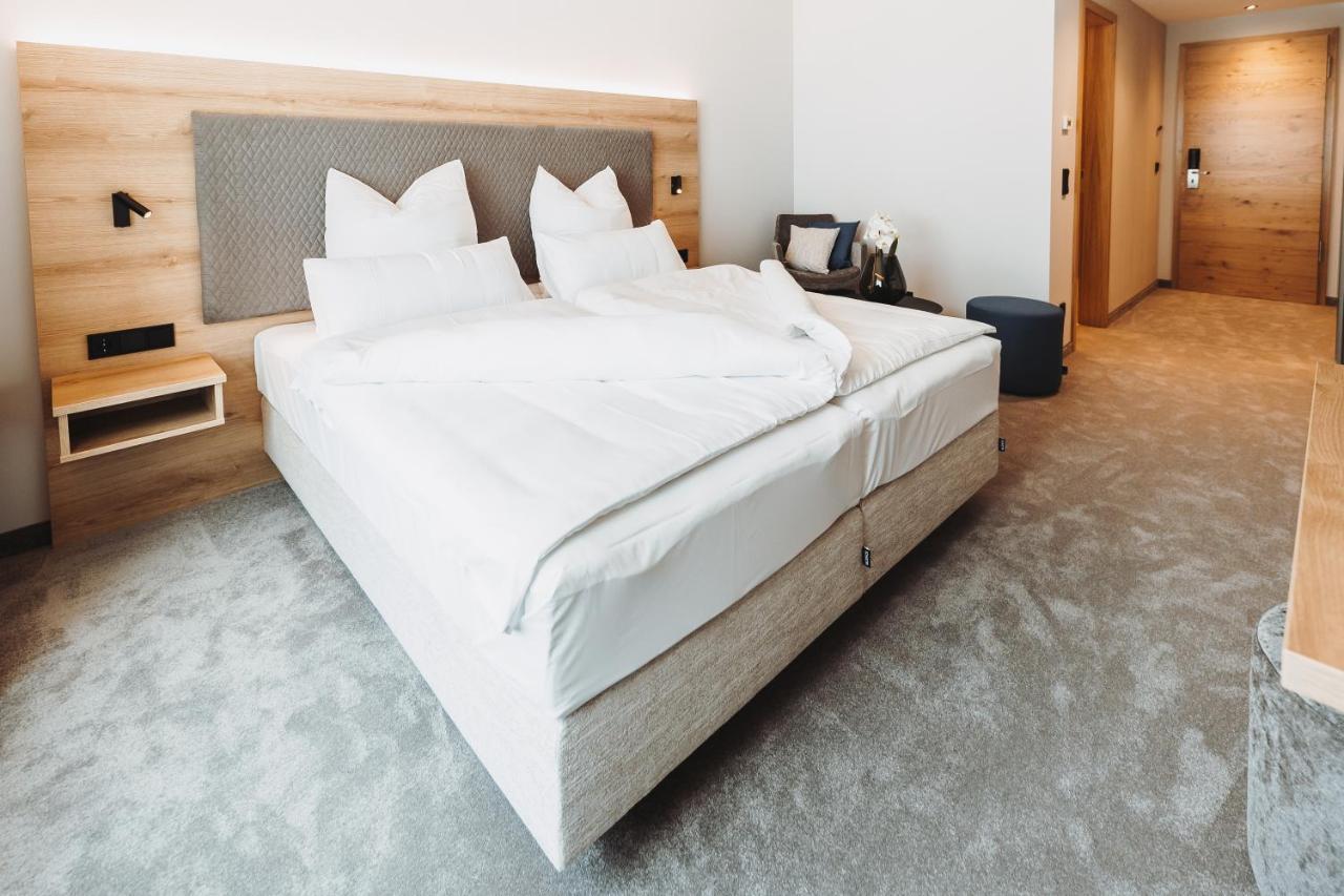 Hotel Vivo Schierling Ngoại thất bức ảnh
