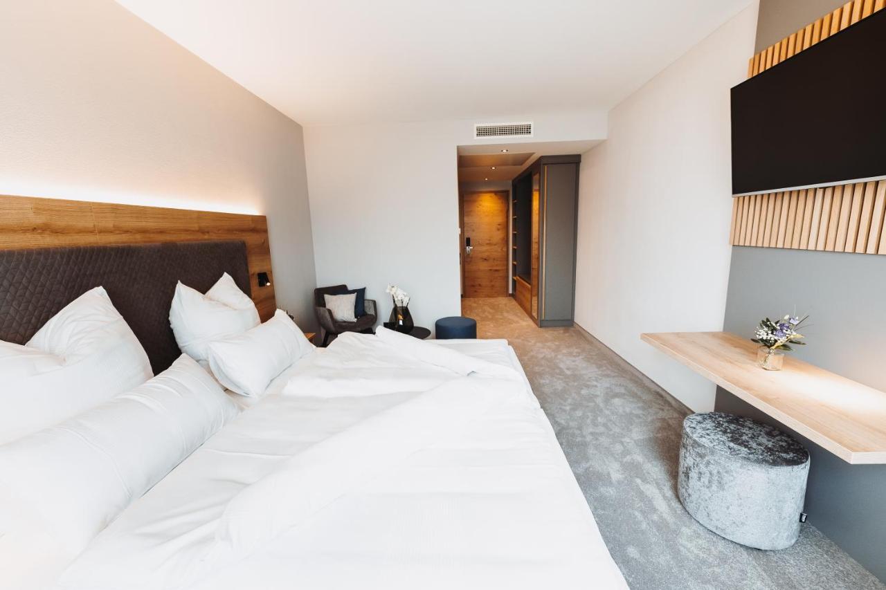 Hotel Vivo Schierling Ngoại thất bức ảnh